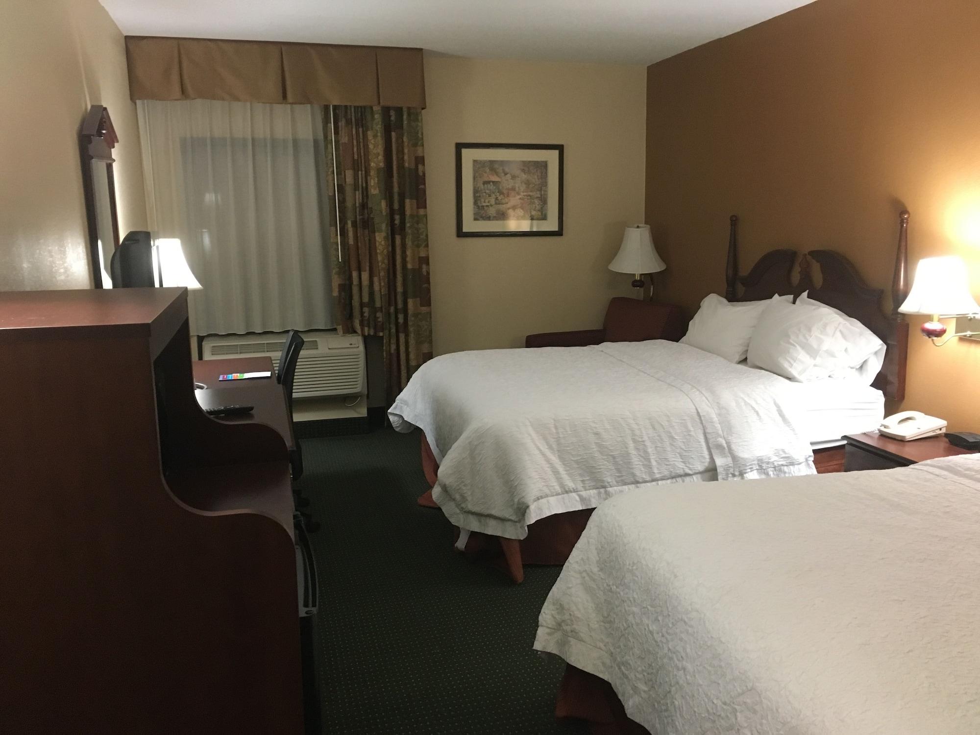 Hampton Inn Bedford Extérieur photo
