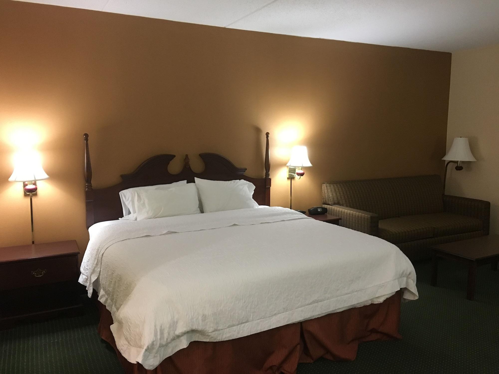 Hampton Inn Bedford Extérieur photo