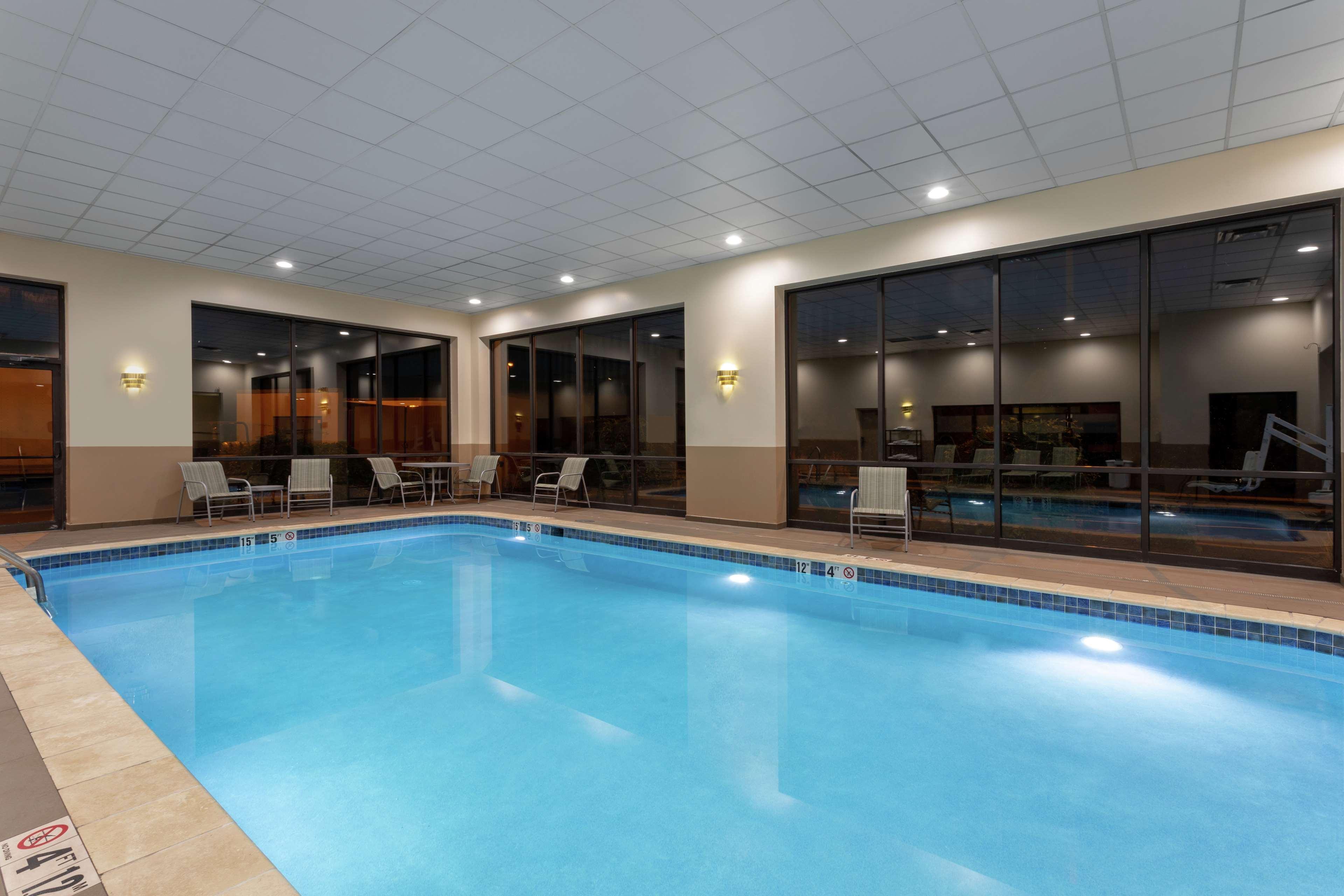 Hampton Inn Bedford Extérieur photo