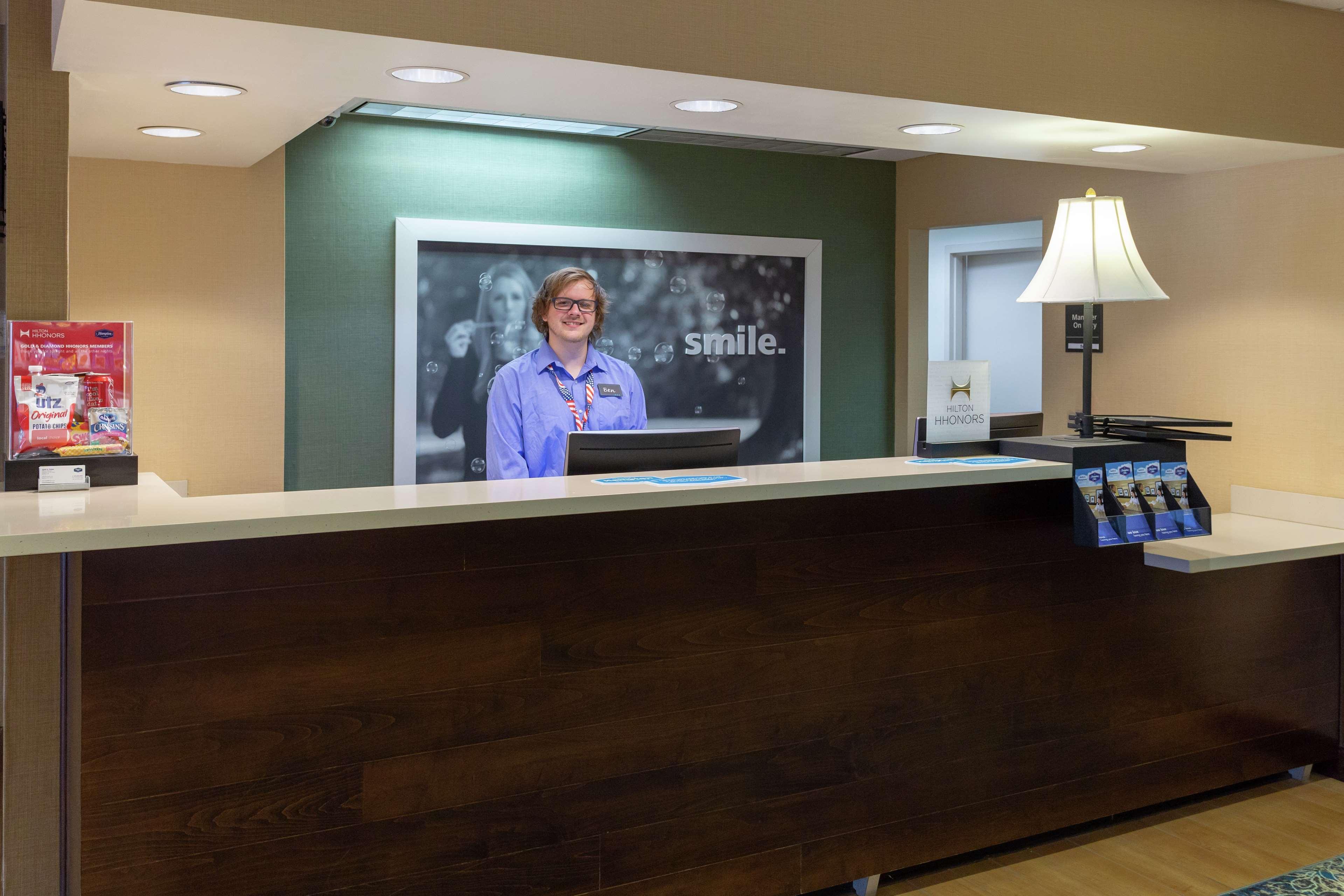 Hampton Inn Bedford Extérieur photo