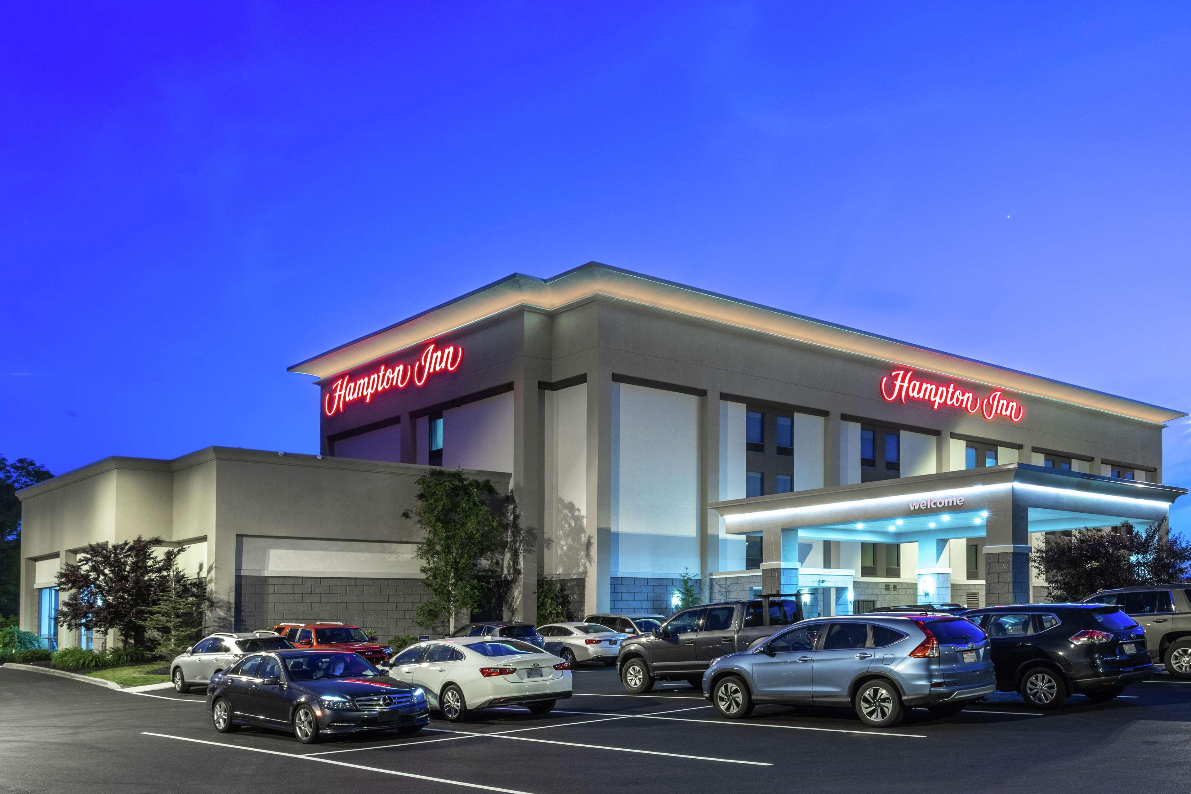 Hampton Inn Bedford Extérieur photo