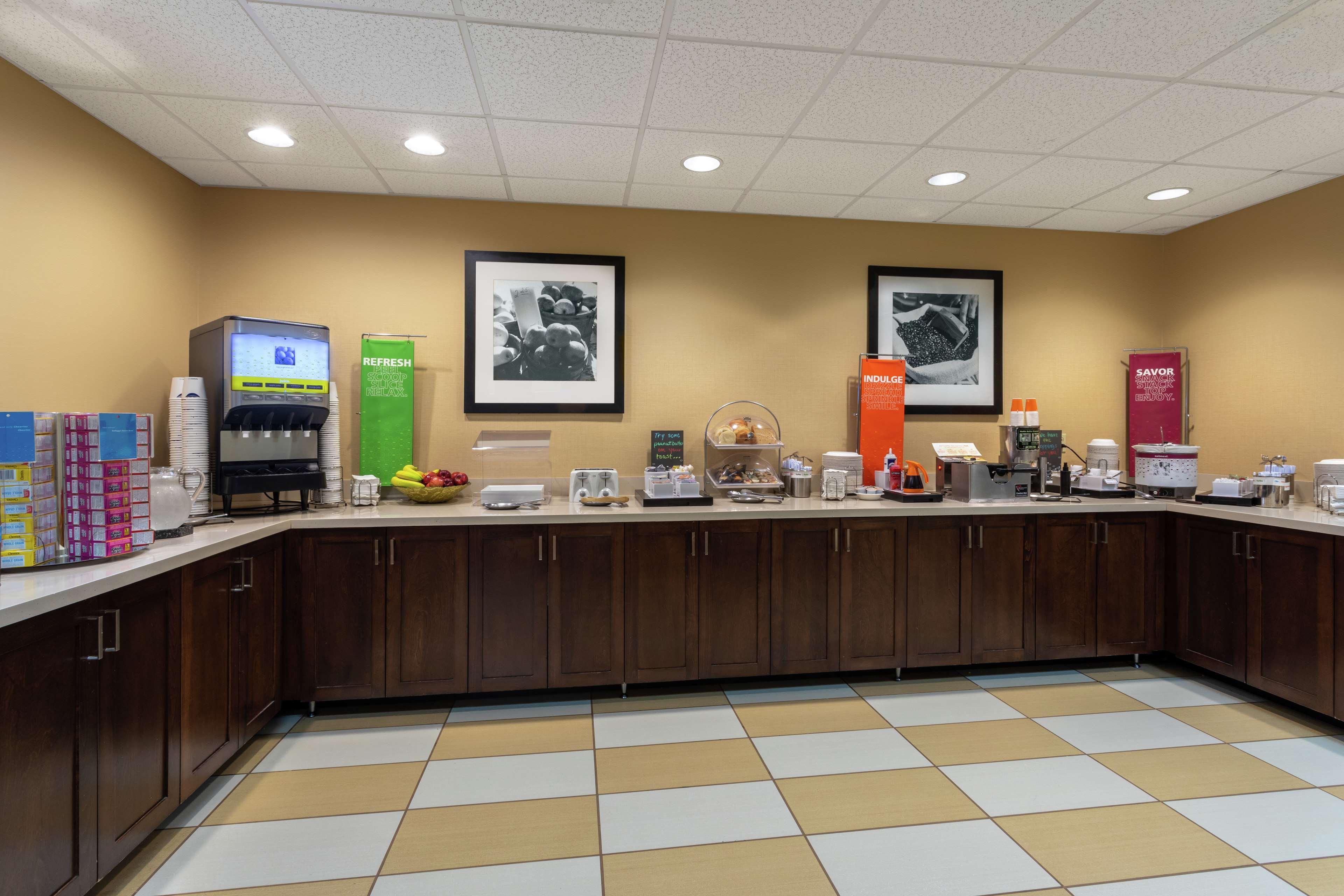 Hampton Inn Bedford Extérieur photo