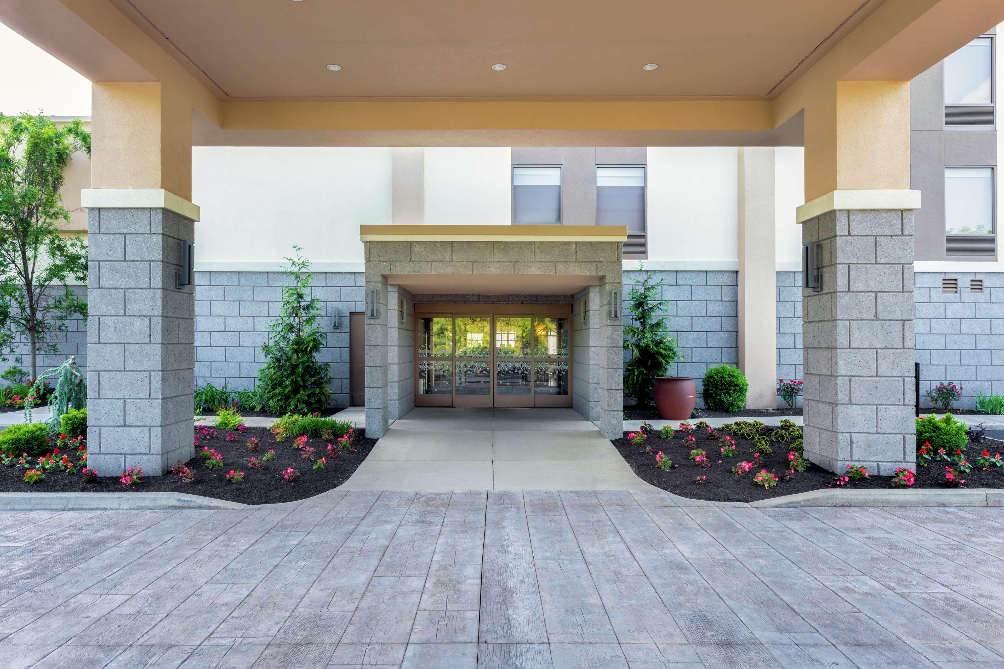 Hampton Inn Bedford Extérieur photo
