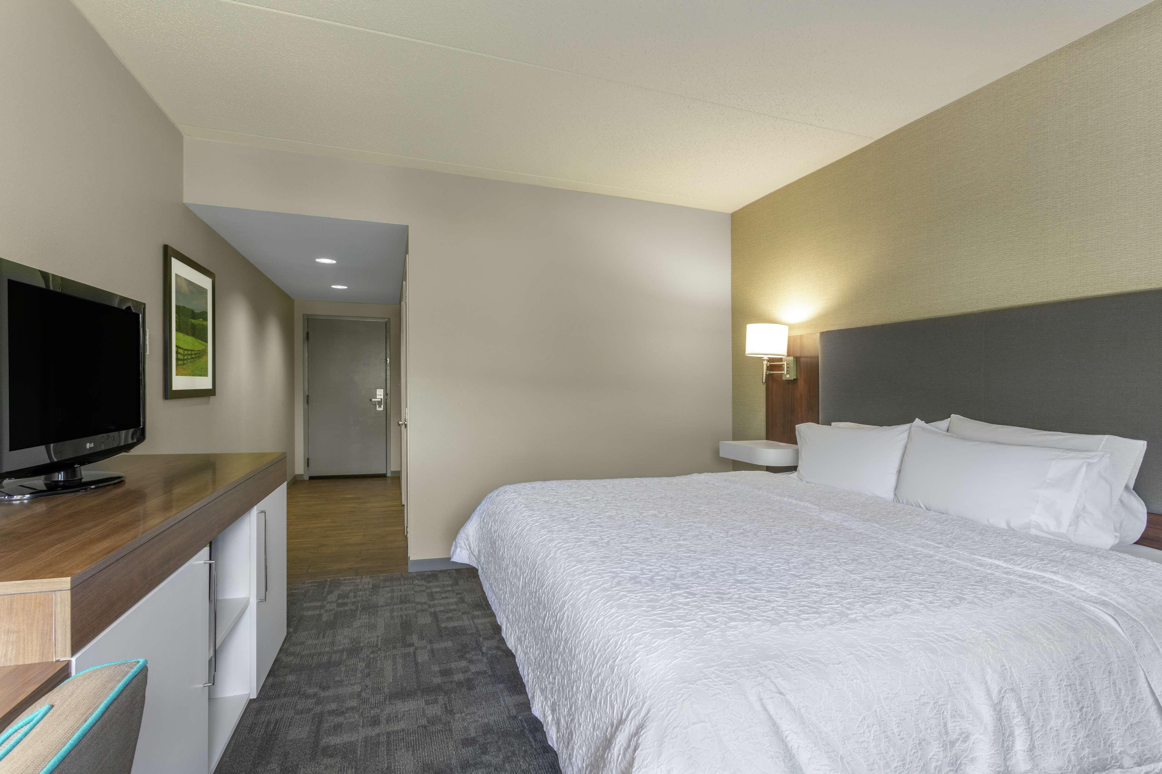 Hampton Inn Bedford Extérieur photo