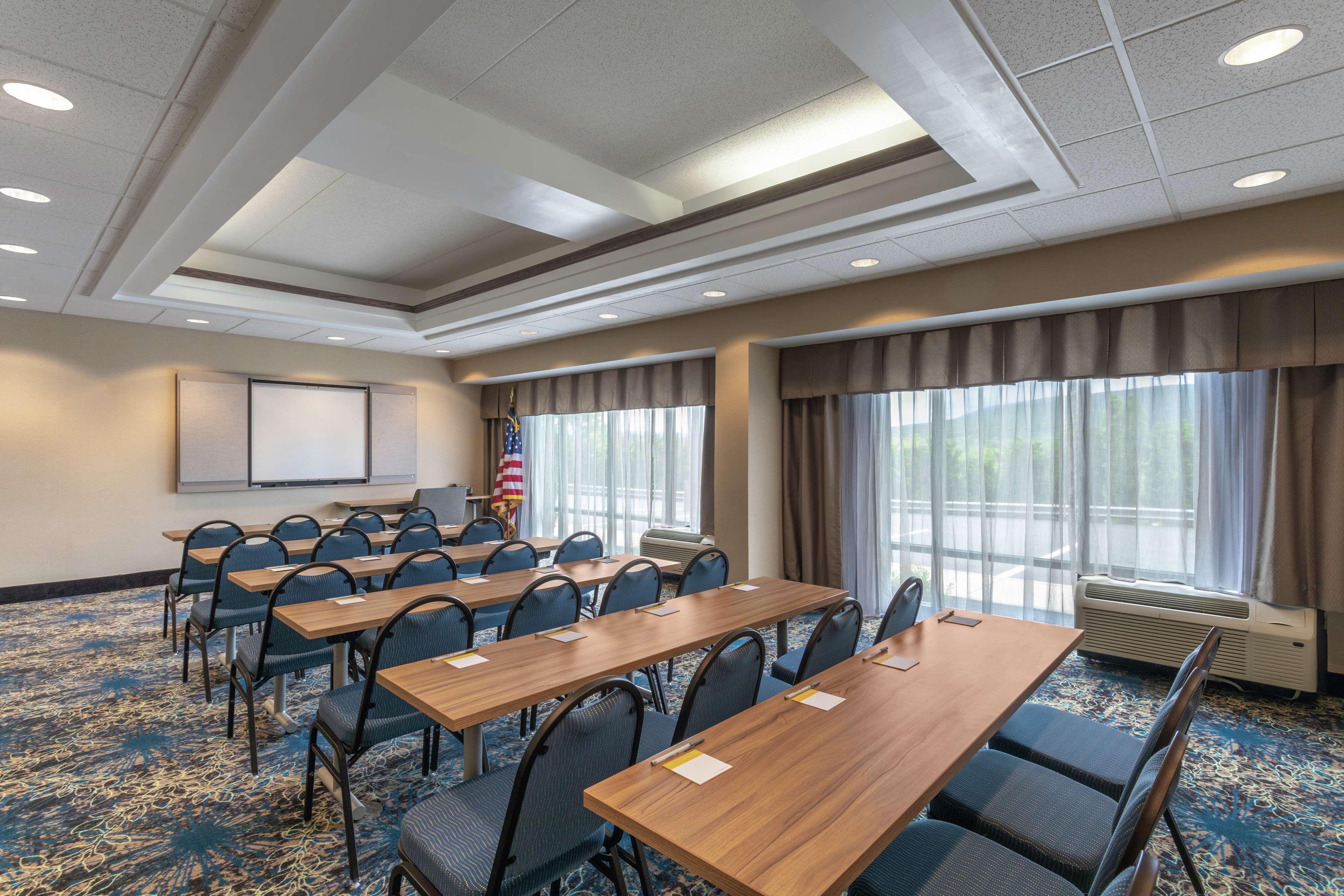 Hampton Inn Bedford Extérieur photo